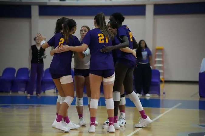 Privateers Fall in Four Sets to McNeese