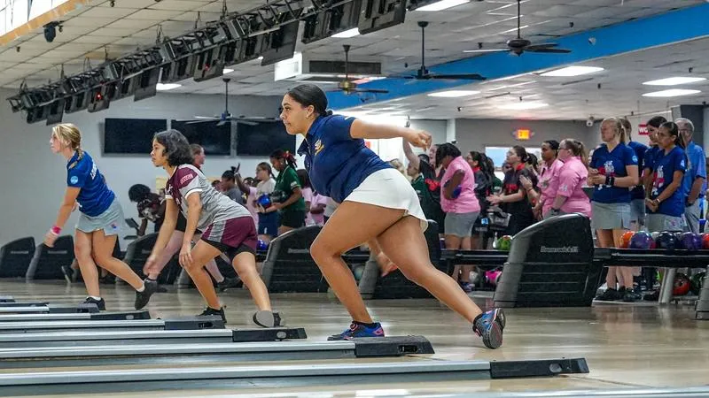 Bowling Picks Up Two Wins on Day Two