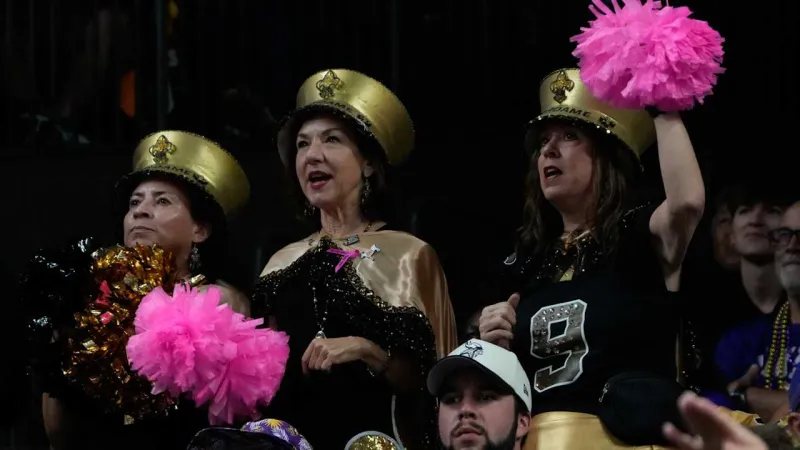 Photos: Fans | Saints vs. Vikings | 2026 NFL Week 5
