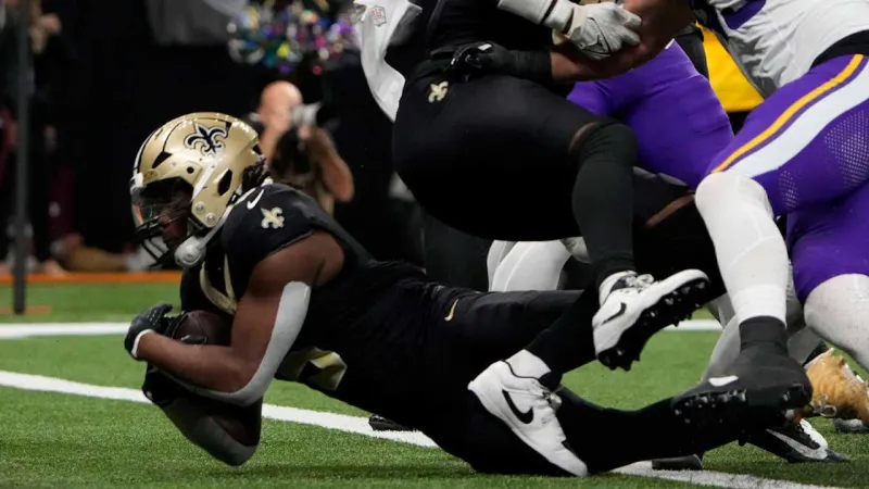 Halftime Update: New Orleans Saints 7, Minnesota Vikings 6 | 2026 NFL Week 5