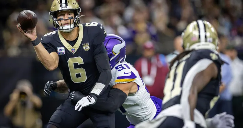 Saints QB Tyler Shough was asked if his left hand is broken. Here's what he said.