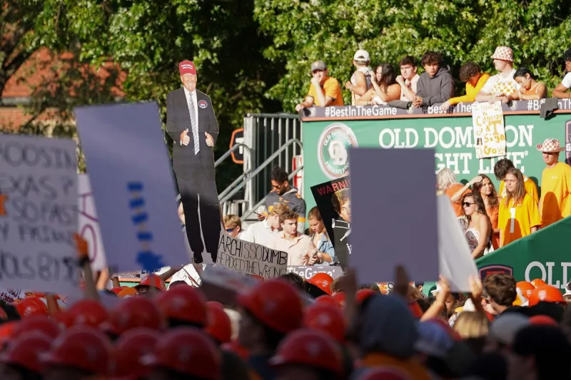 The 5 Signs ESPN Prohibits At College GameDay