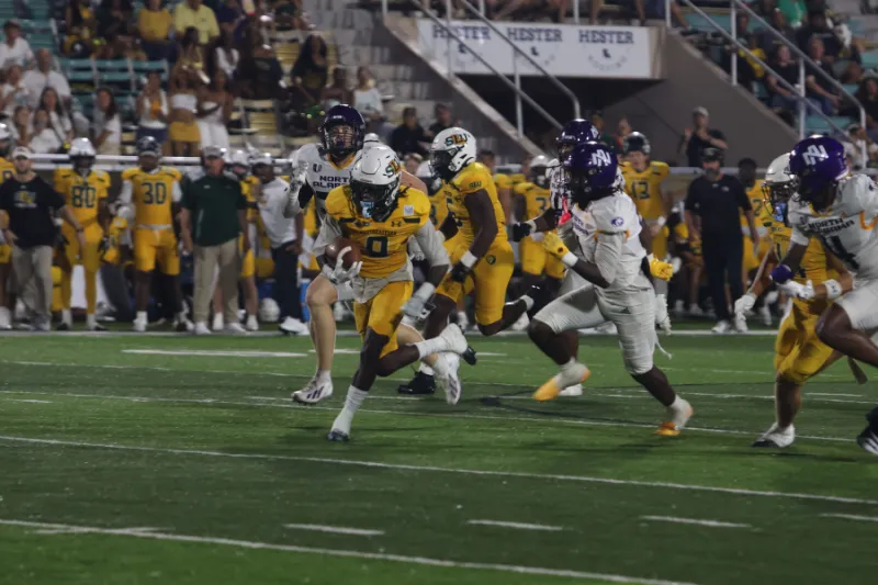 Lions fall to UTRGV, prepare for homecoming showdown with Lamar