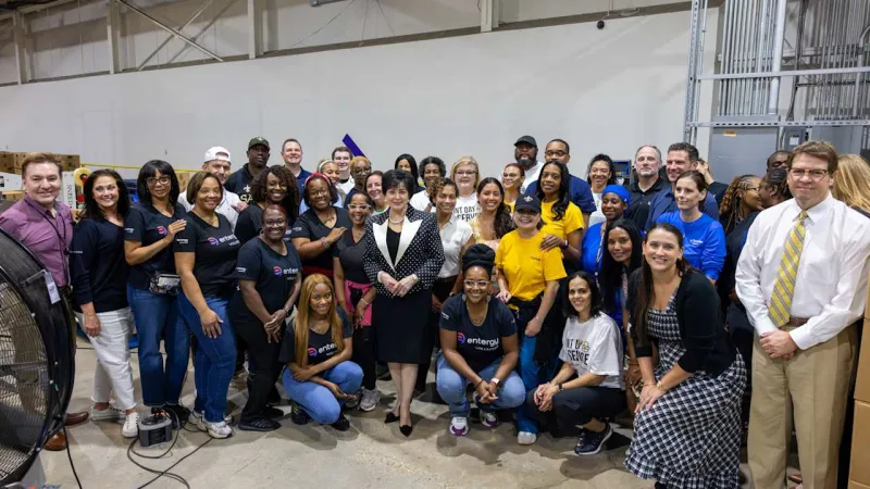 Photos: Saints join Ochsner, Entergy in Joint Day of Service at Second Harvest Food Bank