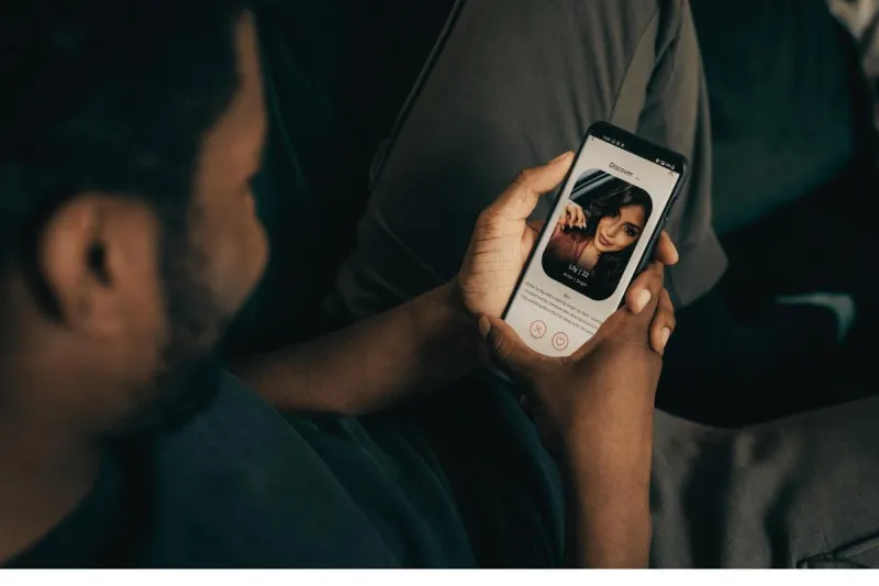 Tired of Scams? How Daters Use AI to Protect Themselves