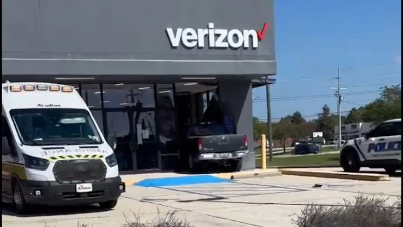 Car crashes into Walker Verizon store, no injuries reported