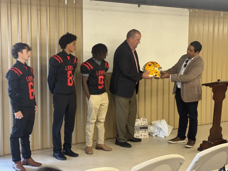 High school football: Plain Dealing gets Lane Kiffin's attention