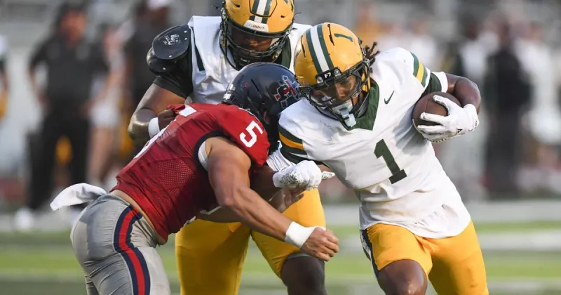 Cecilia running back helps Bulldogs with both his brain and his brawn