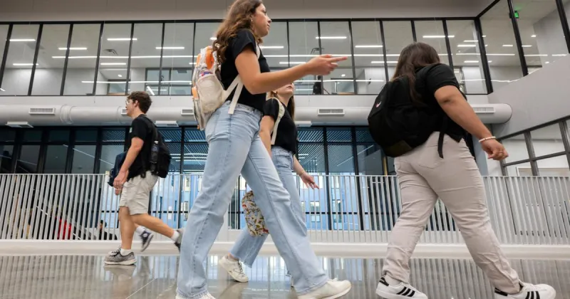 Find out which Acadiana parish led region in student attendance last year