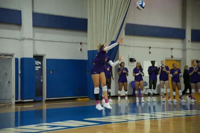 Privateers' Late First Set Rally Falls Short in Loss at HCU