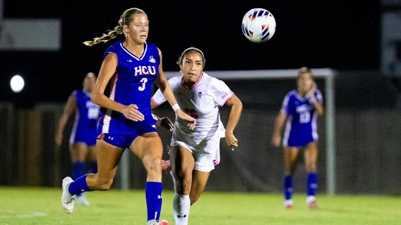 Second half flurry from HCU downs Demons