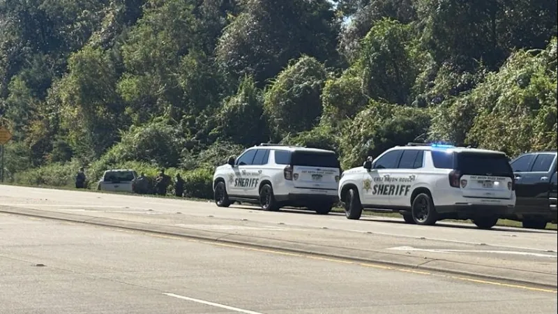 TEAM 2 TRAFFIC: One lane open after crash along Central Thruway near Frenchtown Road with injures