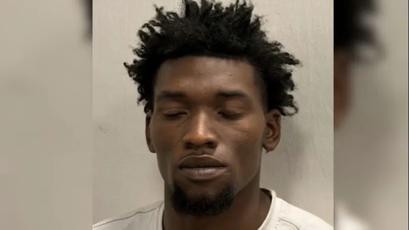 Man accused of Byron Street murder arrested by US Marshals after hiding in Baton Rouge home
