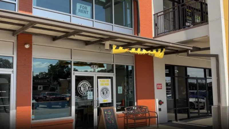 Burgersmith at Perkins and Acadian will remain open during 6-week renovation