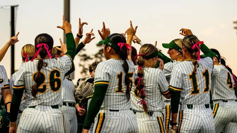 Southeastern Rolls to Third Fall Exhibition Victory