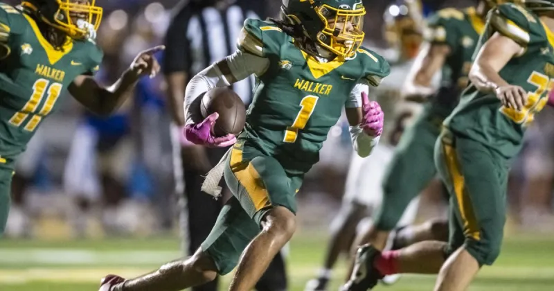 Prairieville-Walker winner runs to victory on windy night