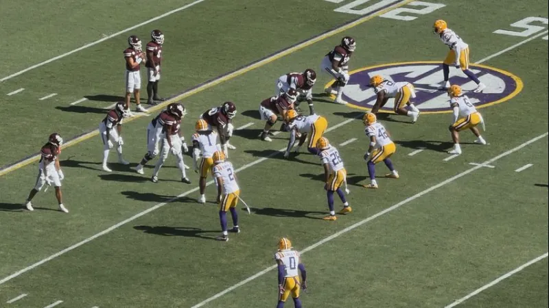 LSU leads Mississippi State in first quarter of morning showdown in Death Valley