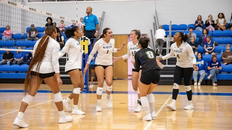 VB RECAP: McNeese 3, NW State 0