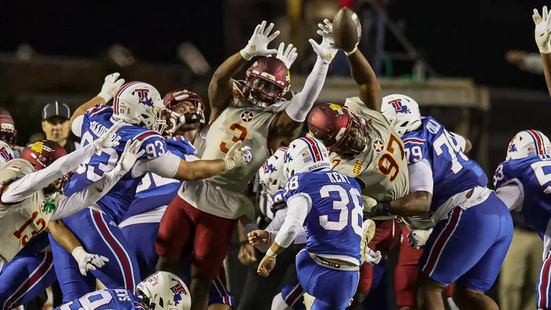 Warhawks Drop in I-20 Showdown to Bulldogs