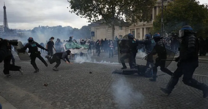 With Paris protests intensifying, Saints, NFL give new statement on status of game vs. Steelers