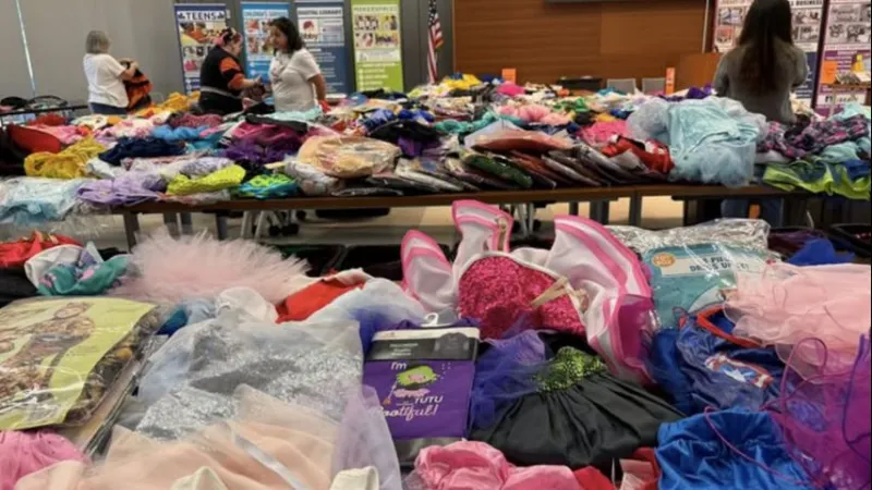 10/31 Consortium hosts Halloween costume giveaway Sunday