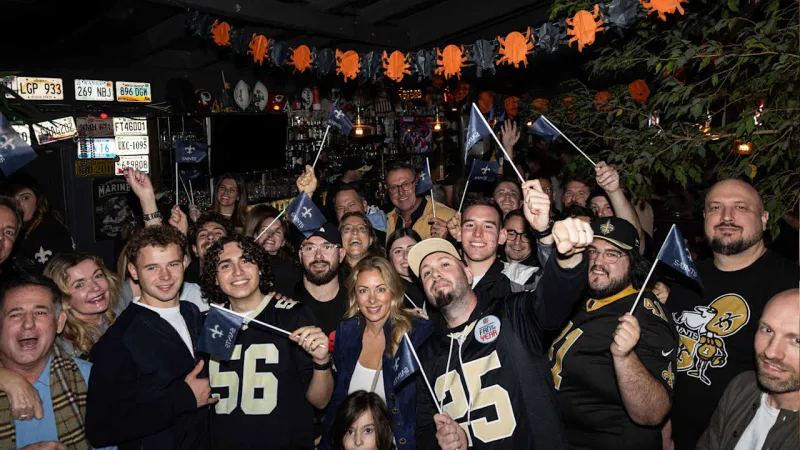 Photos: Watch Party at Rosie's Smokehouse BBQ in Paris | Saints at Giants | 2026 NFL Week 6