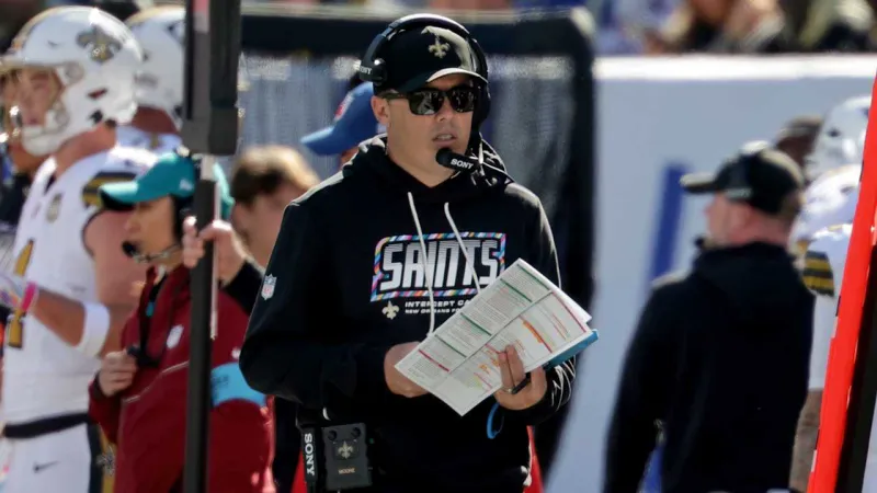 Kellen Moore on Saints travel to Paris for Week 7 vs. Steelers