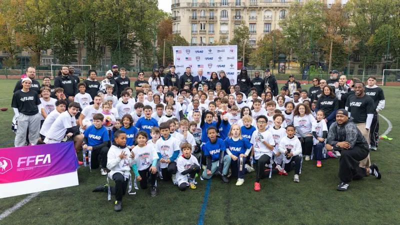Photos: Saints host Youth Flag Football clinic | Saints in Paris