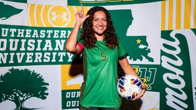 Walls Named SLC Defensive Player of the Week