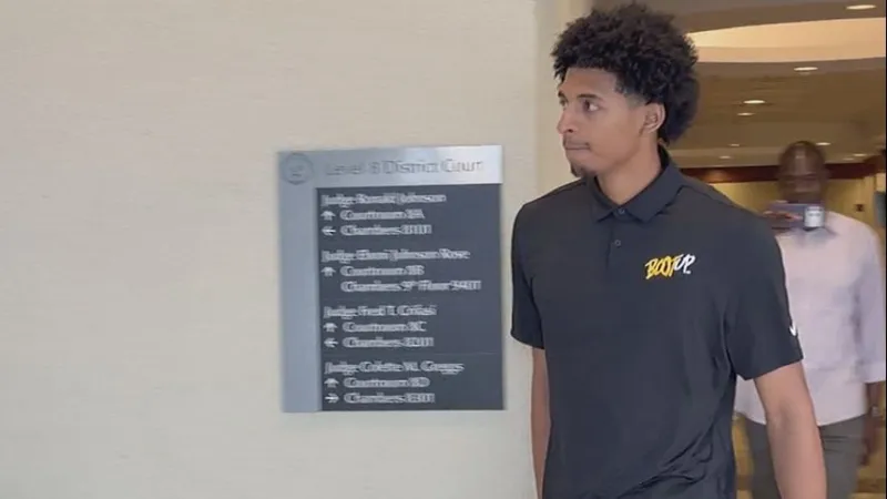 RJ Luis not cleared to play by SEC, ending LSU's attempts to roster former pro player, report says