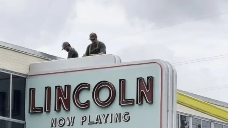 Historic Lincoln Theater to reopen for ribbon-cutting ceremony after years of renovations