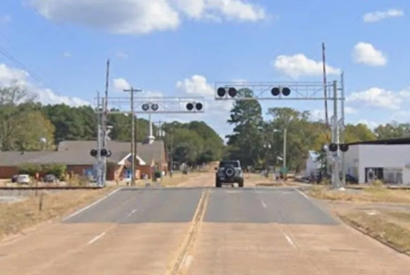 DOTD Announces Full Closure Of LA 2 In Plain Dealing For Railroad Work