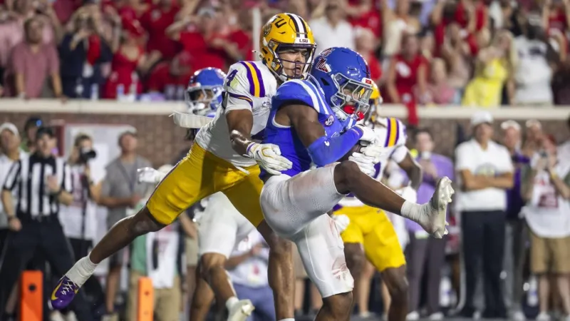 LSU hasn't won an SEC road game in two years. Here's how the Tigers have lost eight straight.