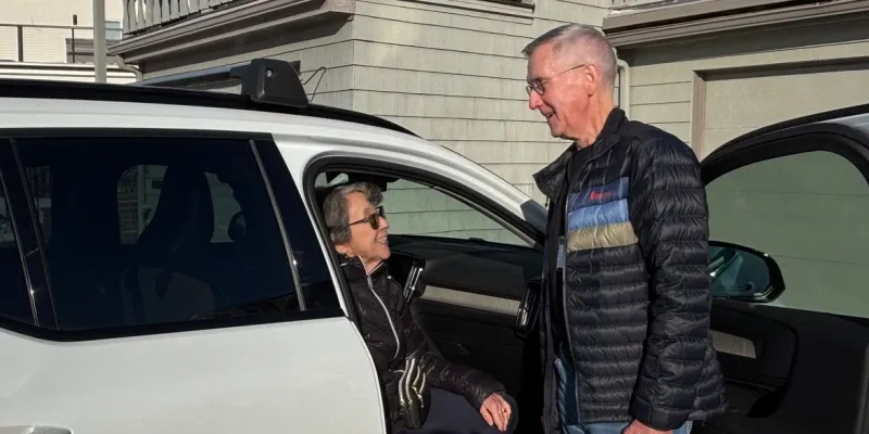 Swampscott neighbors help neighbors at Seaglass