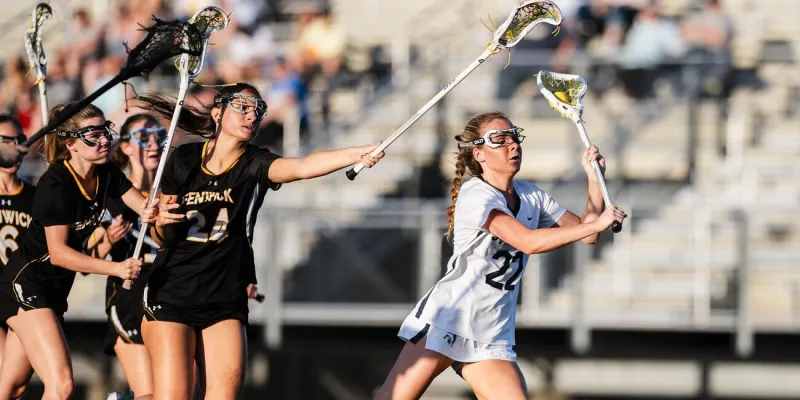 St. Mary's takes down Bishop Fenwick to advance