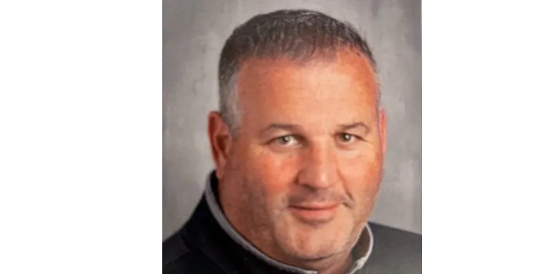 Lynnfield taps new principal pending negotiations