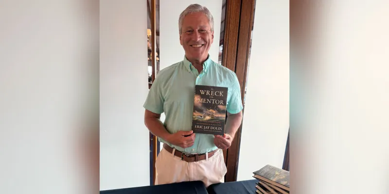 Marblehead author sets sail with new book