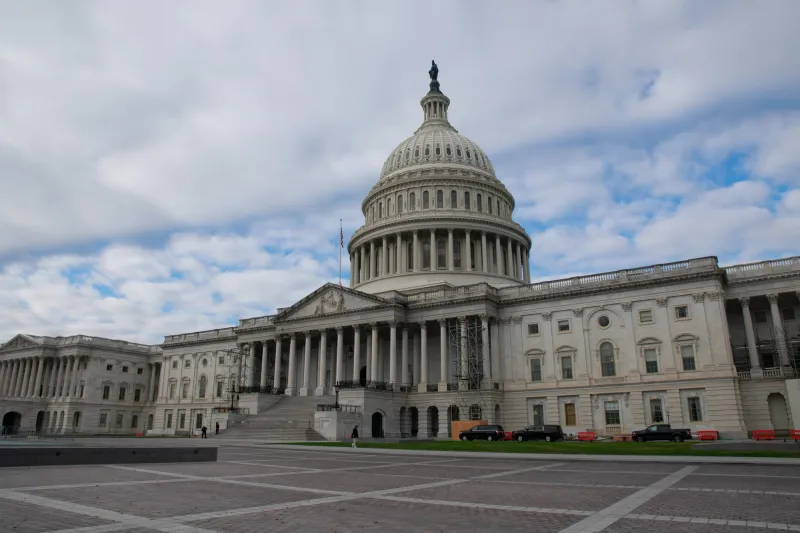 House Lawmakers Seek Summers, Dershowitz Testimony Over Epstein Ties