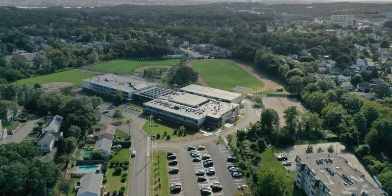 Saugus students learn beyond the bell