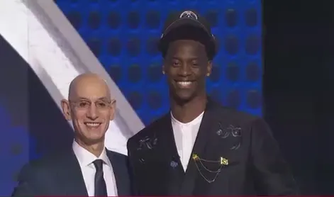 The Washington Wizards select Brockton's AJ Dybantsa with the No. 1 pick in the NBA draft