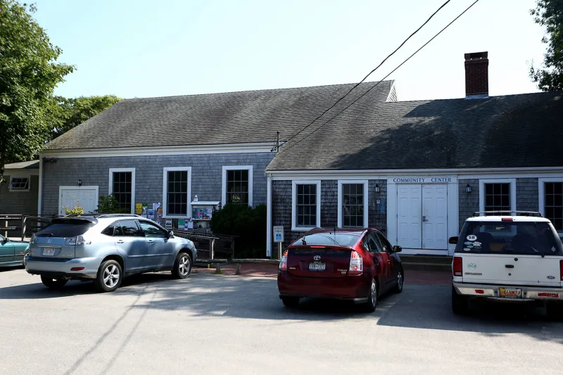 Chilmark speeds through budget balance vote