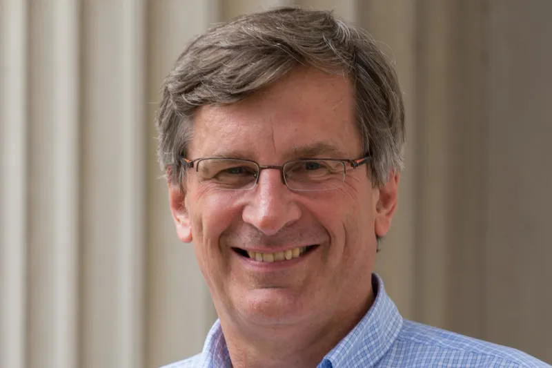 Boleslaw Wyslouch steps down as director of Laboratory for Nuclear Science