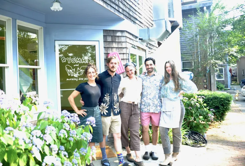 Yommi and Morning Dew Juice open new storefront