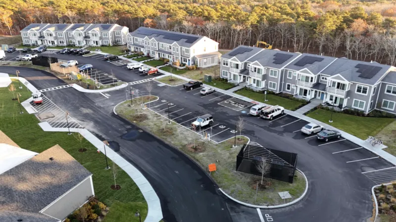Hospital solar array to help cut Islanders' energy bills