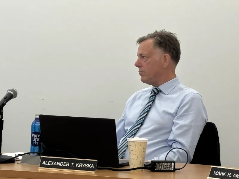 Steamship general manager gets high marks, pay raise