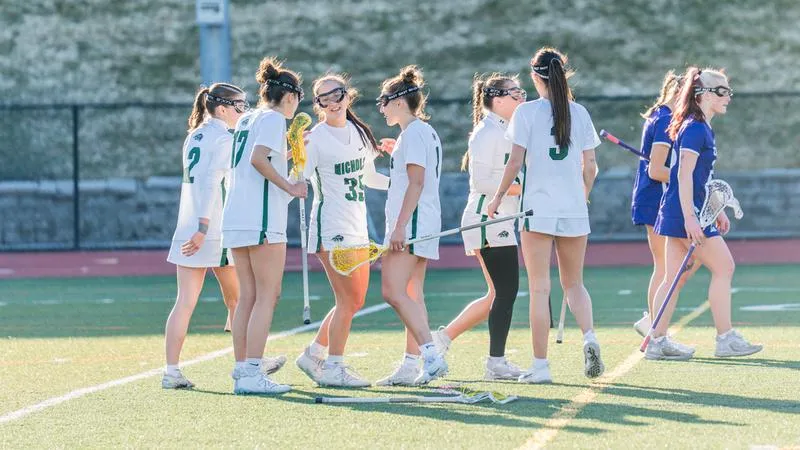Women's Lacrosse Earns IWLCA Academic Honor Squad and Individual Honor Roll Distinction