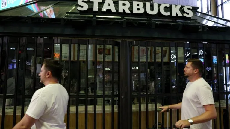 South Station Starbucks reopens after passing inspection following rodent infestation