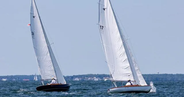 Chapoquoit Yacht Club: Eye Sweet Dominates Sakonnets