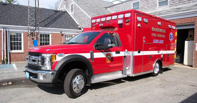 One Killed, Three Hurt In Head-On Car Crash In Sandwich