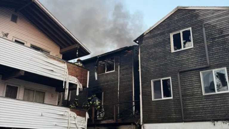 3 injured, 2 with serious injuries, in intense Salisbury Beach blaze